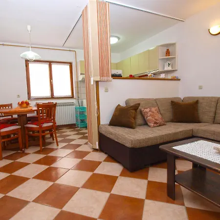 House 1058 Дом отдыха Пула