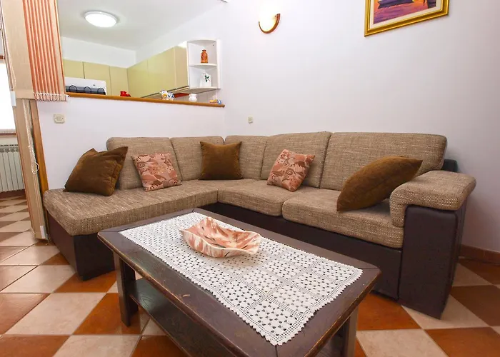 House 1058 *