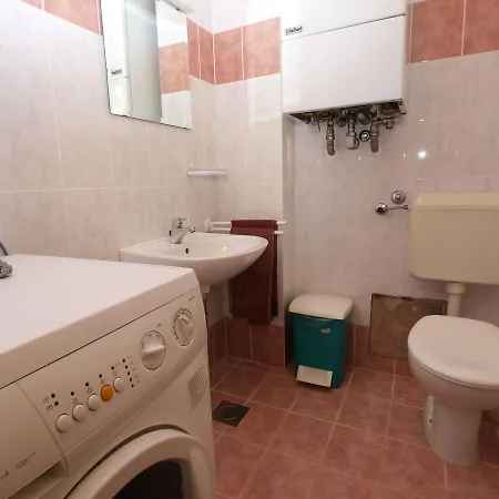 House 1058 Pula